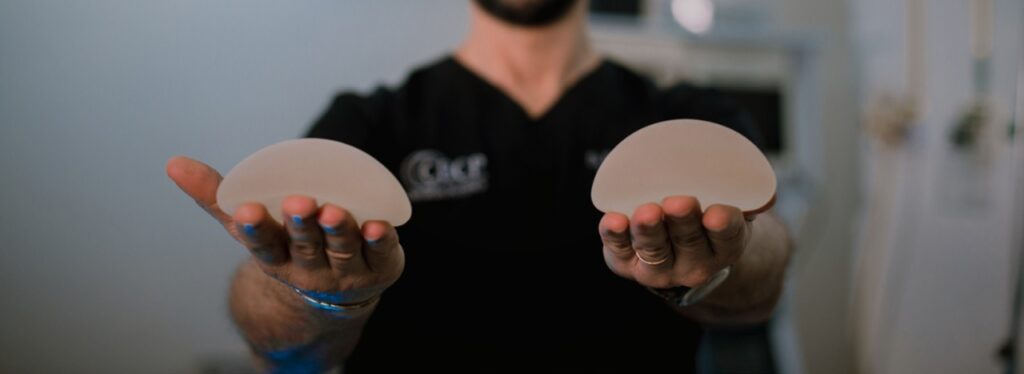 Dr. Diovane - Mamoplastia de aumento